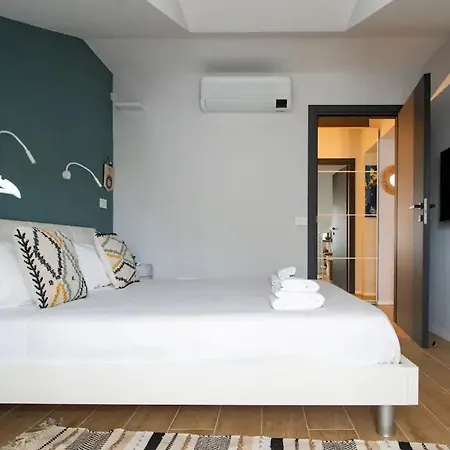 Luxe Appartotel Magia - Check-in Autonomo Apartment
