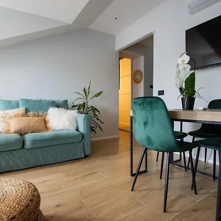 Luxe Appartotel Magia - Check-in Autonomo Apartment Como