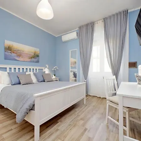 Luxe Appartotel Magia - Check-in Autonomo Apartment Como